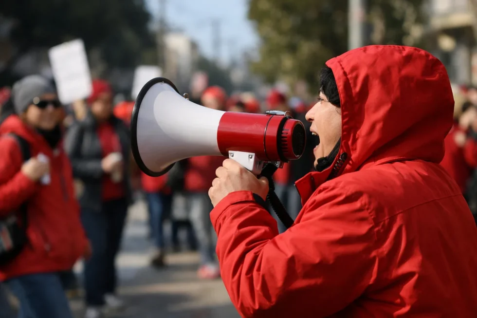 San Francisco teachers strike Day 3: schools closed, union demands 9% wage hike, healthcare, negotiations stall amid rising tensions and public support.